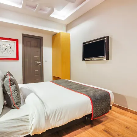 Super Townhouse Rcc Sunrise Hotel